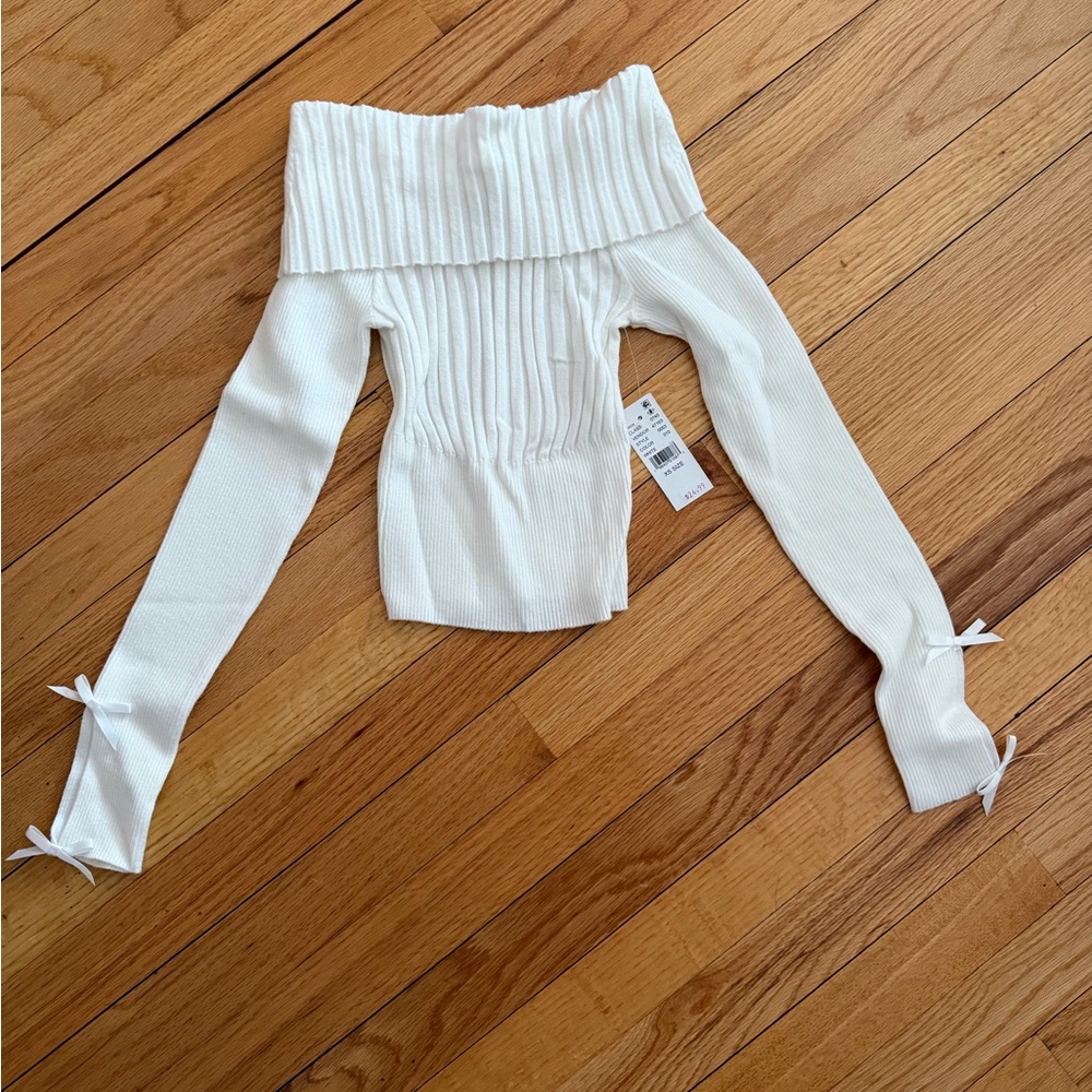 Off-Shoulder White Ribbed Sweater